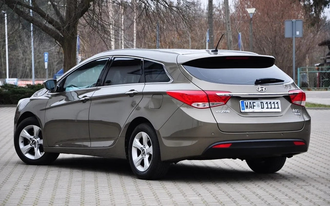 Hyundai i40 cena 36900 przebieg: 204000, rok produkcji 2013 z Pruchnik małe 742